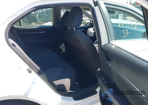 2020 Toyota Camry Le z USA, uszkodzony, nr VIN 4T1C11AK9LU342734